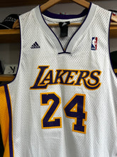 Load image into Gallery viewer, Vintage Adidas Los Angeles Lakers Kobe Bryant Swingman Jersey Large
