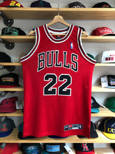 Load image into Gallery viewer, Vintage Nike Chicago Bulls Jay Williams Authentic Jersey Size 40/Medium
