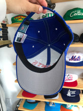 Load image into Gallery viewer, Deadstock Vintage Drew Pearson New York Giants Contrast Stitch Snapback
