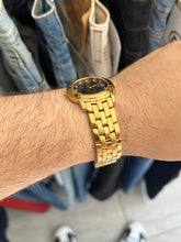Load image into Gallery viewer, Vintage GUCCI 5400M Gold Diamond Dial Men’s Dress Quartz Watch w/ Box
