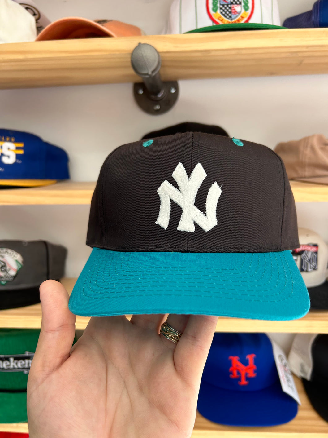 Vintage Yankees Black / Teal Brim Twill Custom Snapback