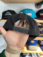 Load image into Gallery viewer, Vintage Drew Pearson Black New York Yankees Plain Logo SnapBack
