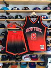 Load image into Gallery viewer, Mitchell &amp; Ness New York Knicks Latrell Sprewell Hardwood Classics Gradient Set Size XL
