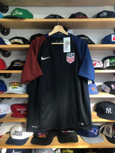 Load image into Gallery viewer, 2016 Nike Team USA Blank Soccer Jersey Size Large
