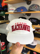 Load image into Gallery viewer, Vintage Starter Chicago Blackhawks Spellout Snapback
