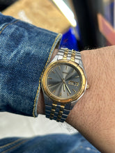 Load image into Gallery viewer, Vintage 90s Seiko Two Tone 36MM Gray Dial Day / Date Watch
