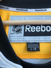 Load image into Gallery viewer, Deadstock 2014 Reebok Boston Bruins Blank Jersey Size Large
