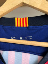 Load image into Gallery viewer, 2018 Nike Barcelona FC Philippe Coutinho Soccer Jersey Size 2XL
