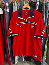 Load image into Gallery viewer, Vintage Nike Team USA Soccer 98/99 Away Jersey XL

