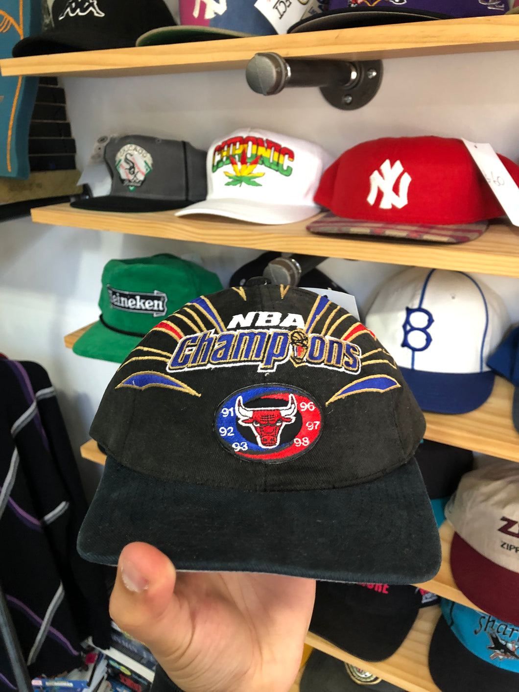 Vintage Starter Chicago Bulls 1998 Finals Champions Velcro Strapback Hat