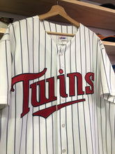 Load image into Gallery viewer, Vintage Majestic MLB Minnesota Twins Jersey Size XXL
