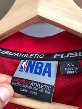Load image into Gallery viewer, Vintage Fubu NBA Chicago Bulls Warm Up Button Top Size XL/2XL
