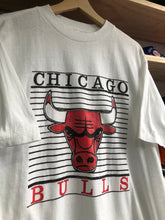 Load image into Gallery viewer, Vintage 90s Chicago Bulls Logo Tee Size XL
