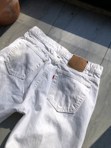 Vintage 1994 Levi’s 550 Relaxed Fit White Jeans Size 36x34