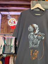 Load image into Gallery viewer, Vintage 1998 Korn Follow The Leader Tour Tee XL
