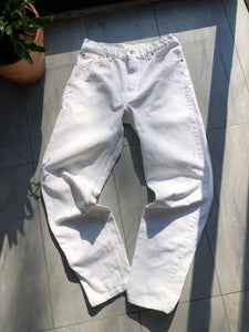 Vintage 1994 Levi’s 550 Relaxed Fit White Jeans Size 36x34