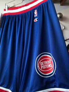 Vintage 90s Champion NBA Detroit Pistons Mesh Basketball Shorts Size XL