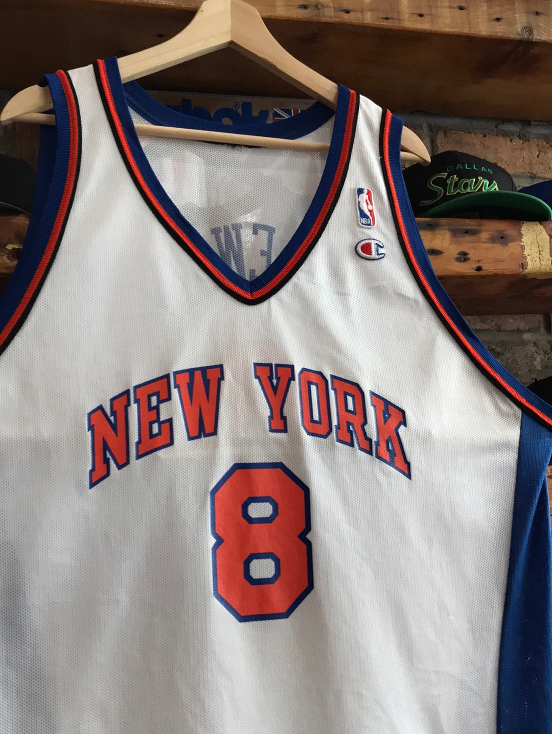 Complete NEW YORK KNICKS Outfit Lot W/ Sprewell NBA CHAMPION JERSEY SZ 44