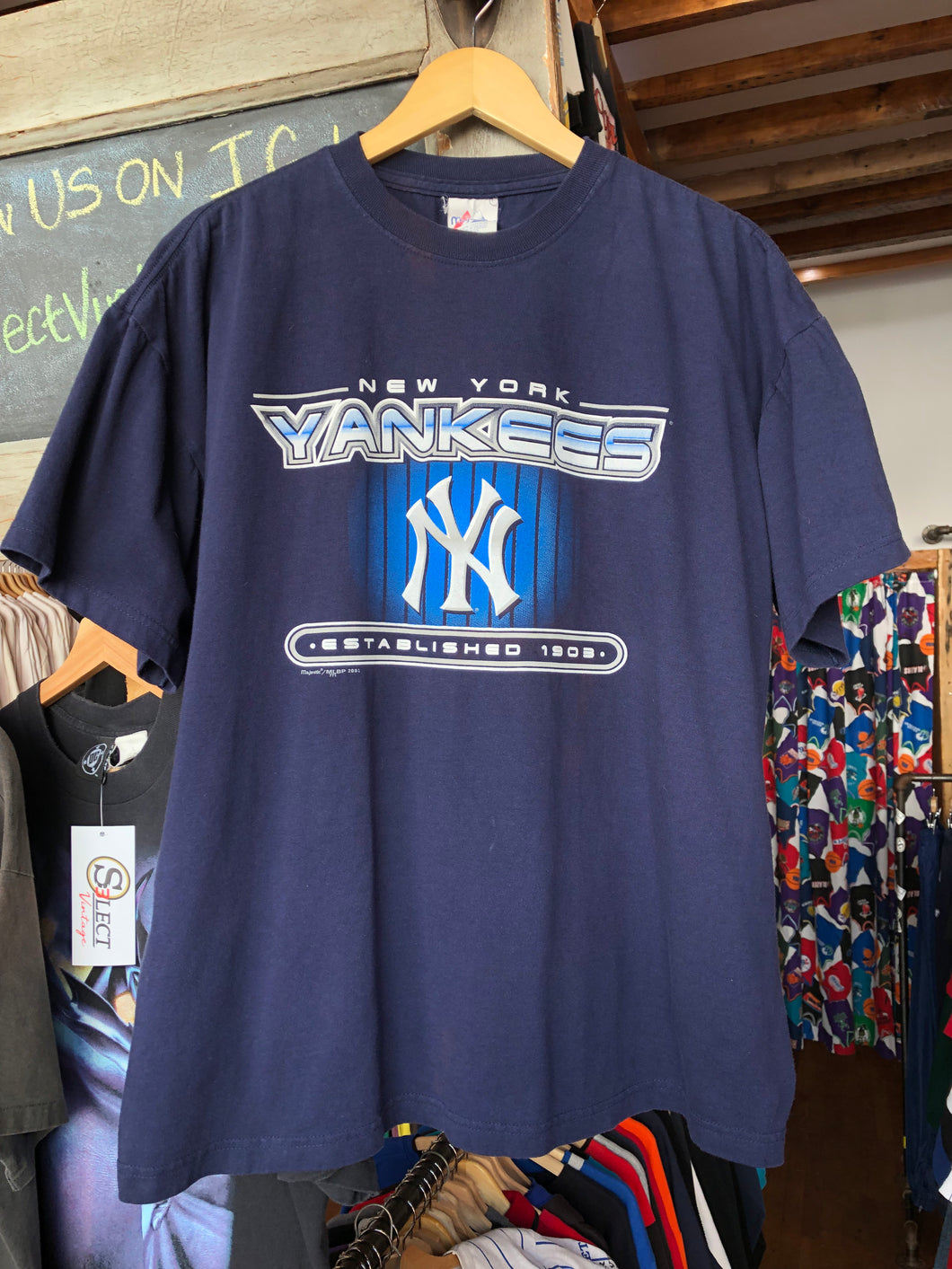 Vintage 2001 Majestic New York Yankees Tee Size XL