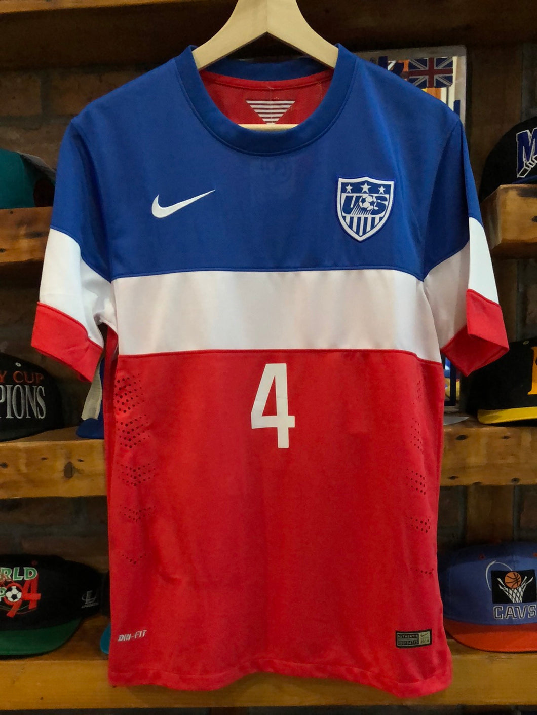 2014 Nike Michael Bradley USA Soccer Jersey Size Small – Select Vintage BK