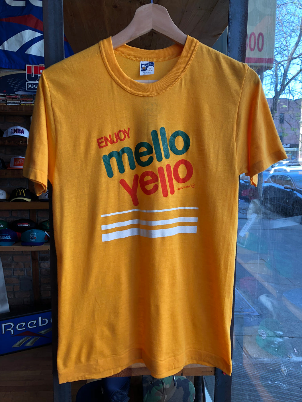Vintage Paper Thin Single Stitched Enjoy Mello Yello Soda Promo Tee Size Small