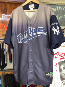 Vintage 2001 Puma Gradient Blend New York Yankees Script Jersey Size Large