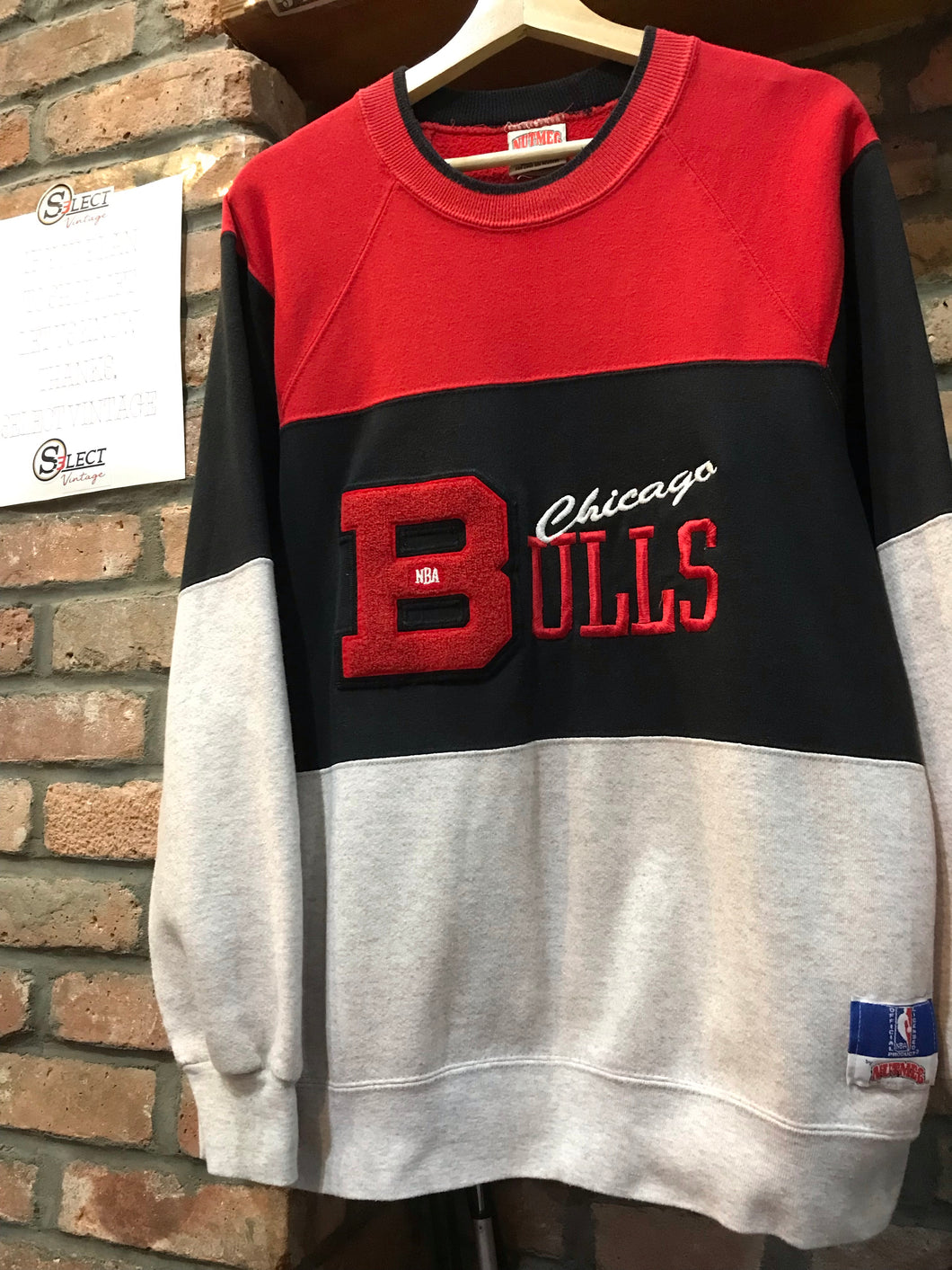 bulls crewneck sweatshirt