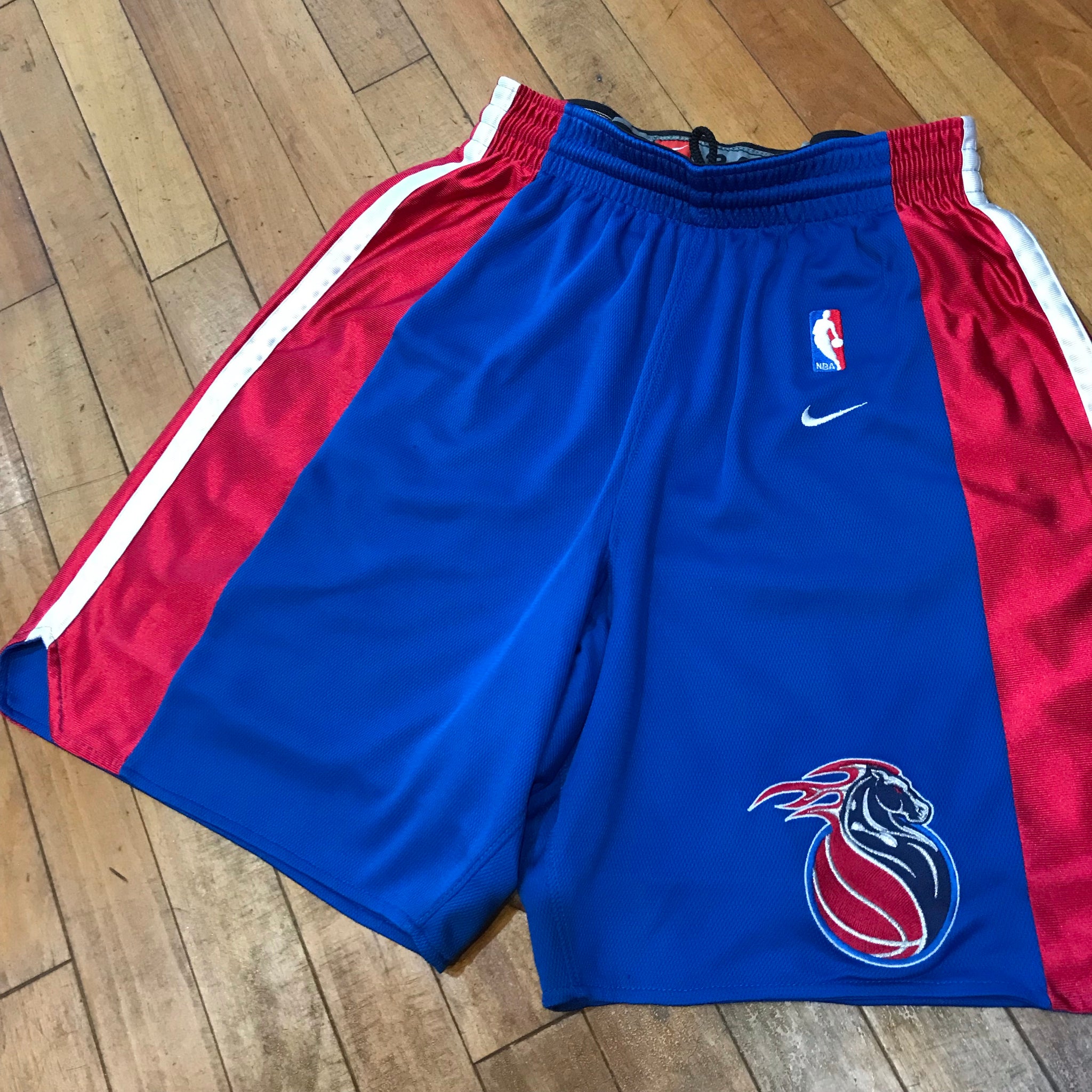1993-1994 NBA Detroit Pistons Game Issue Basketball Shorts